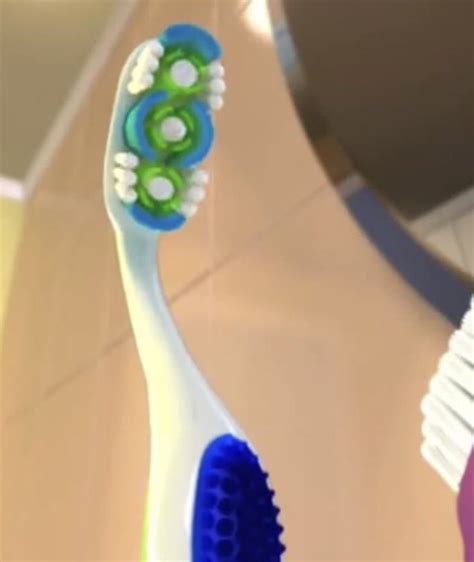 cepillo colgate meme